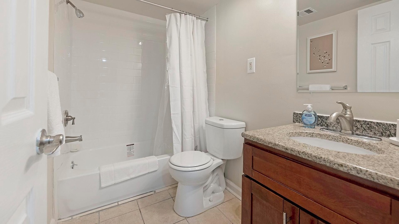 Photo of Bathroom in Greenbelt