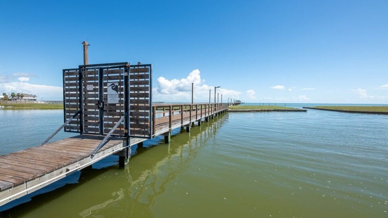 Photo of Others in Sailhouse