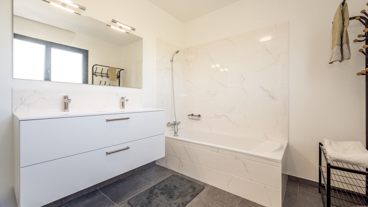 Photo of Bathroom in Quessoy