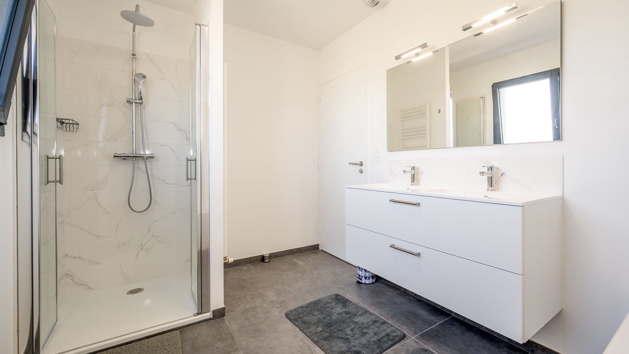 Photo of Bathroom in Quessoy