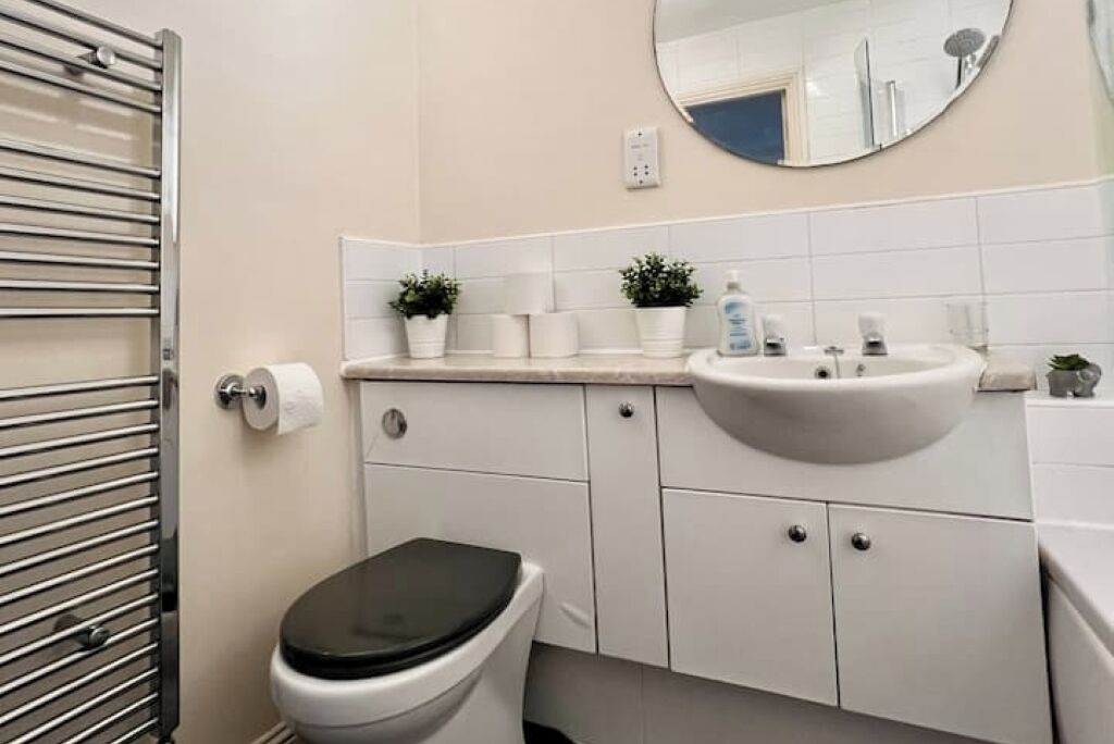 Photo of Bathroom in Cowlairs