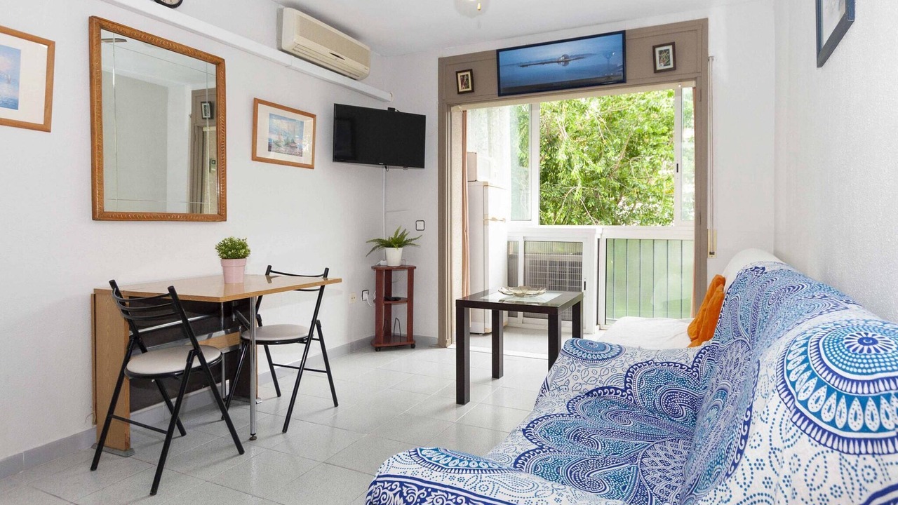 Photo of Livingroom in Roses Town Center