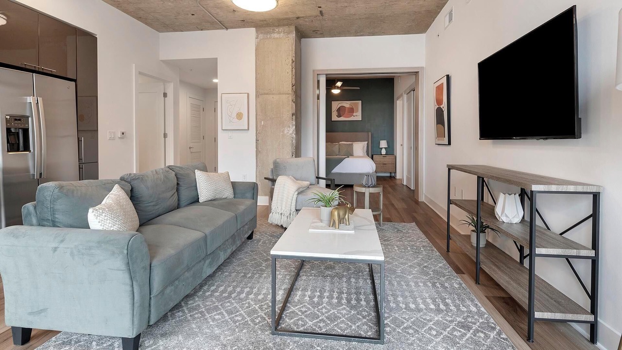 Photo of Livingroom in Baileys Crossroads