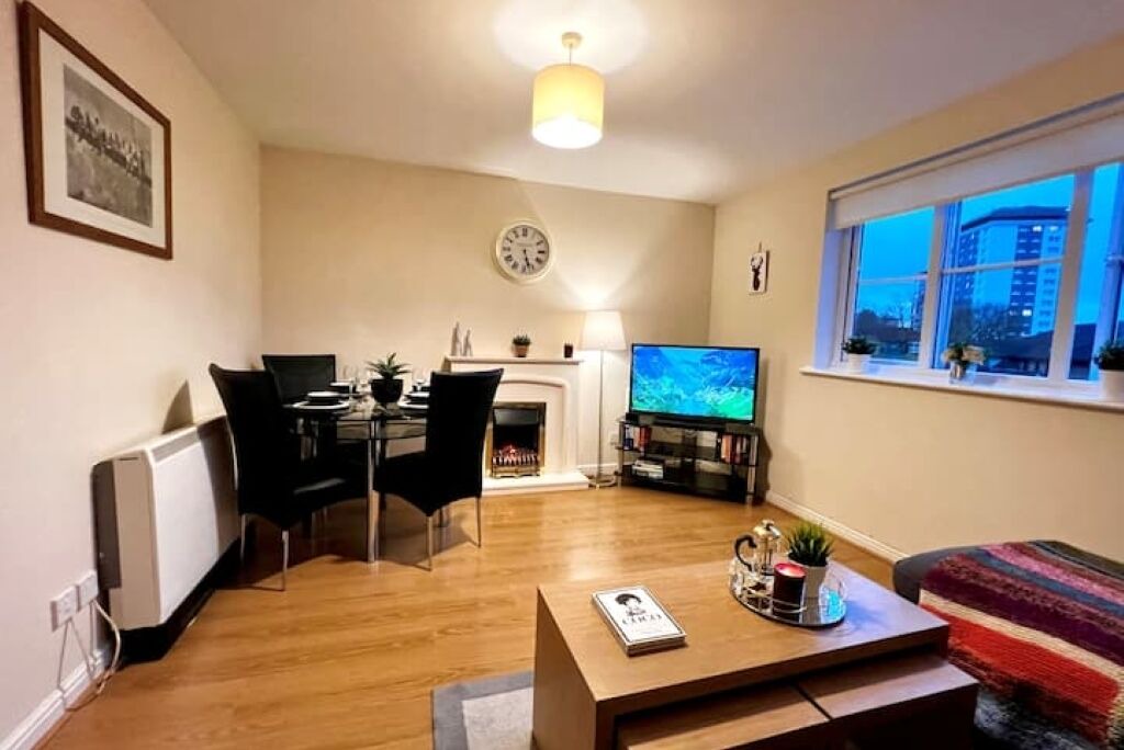 Photo of Others in Paisley