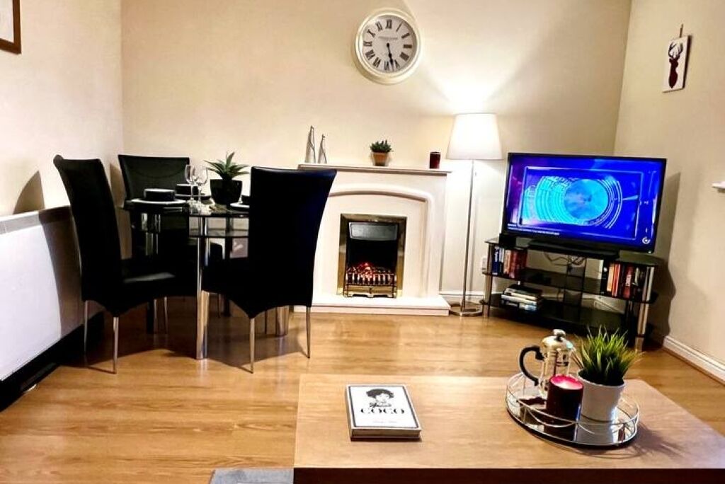 Photo of Others in Paisley