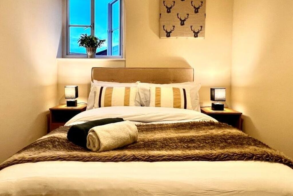 Photo of Bedroom in Paisley