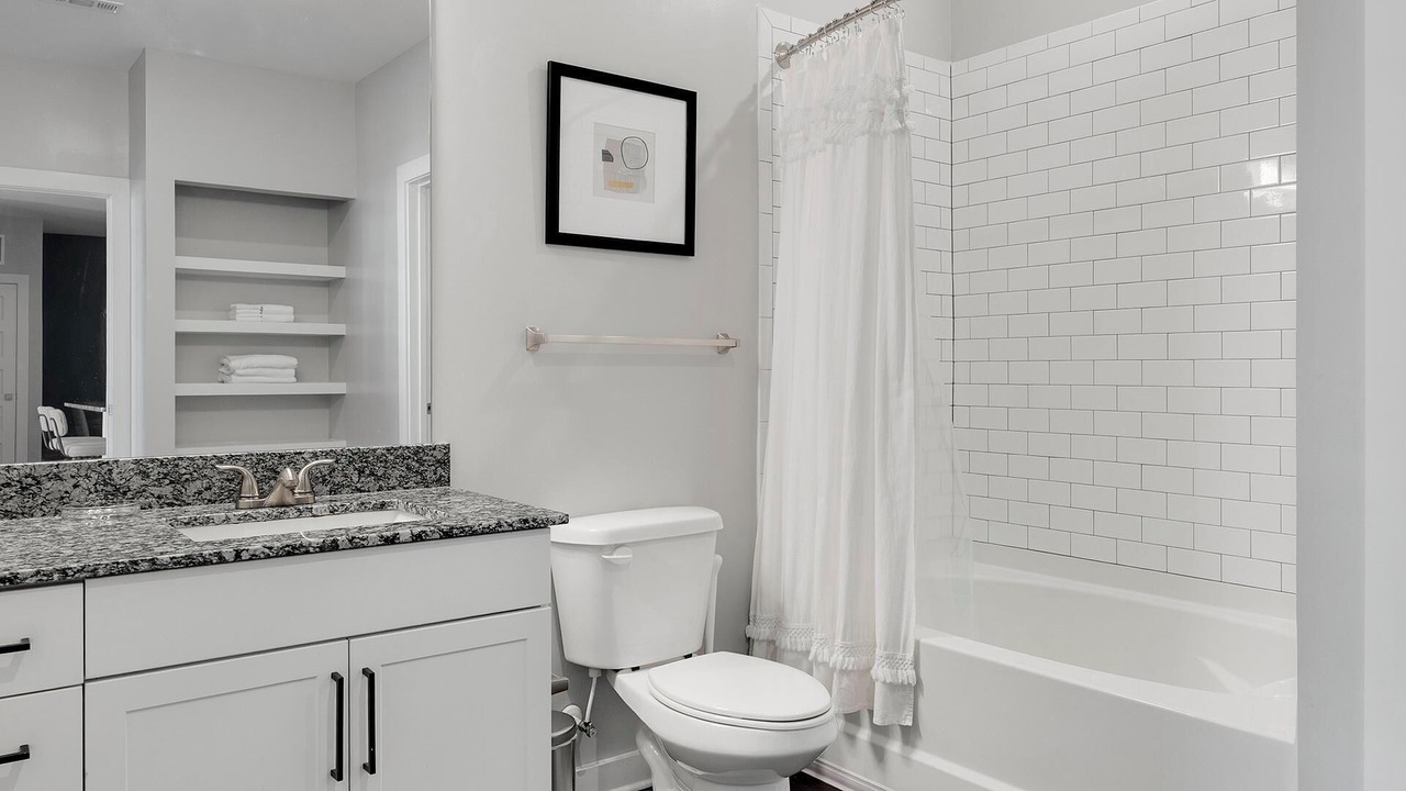 Photo of Bathroom in Mableton