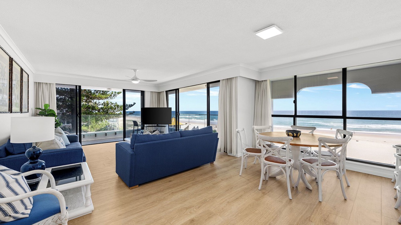 Photo of Livingroom in Mermaid Beach