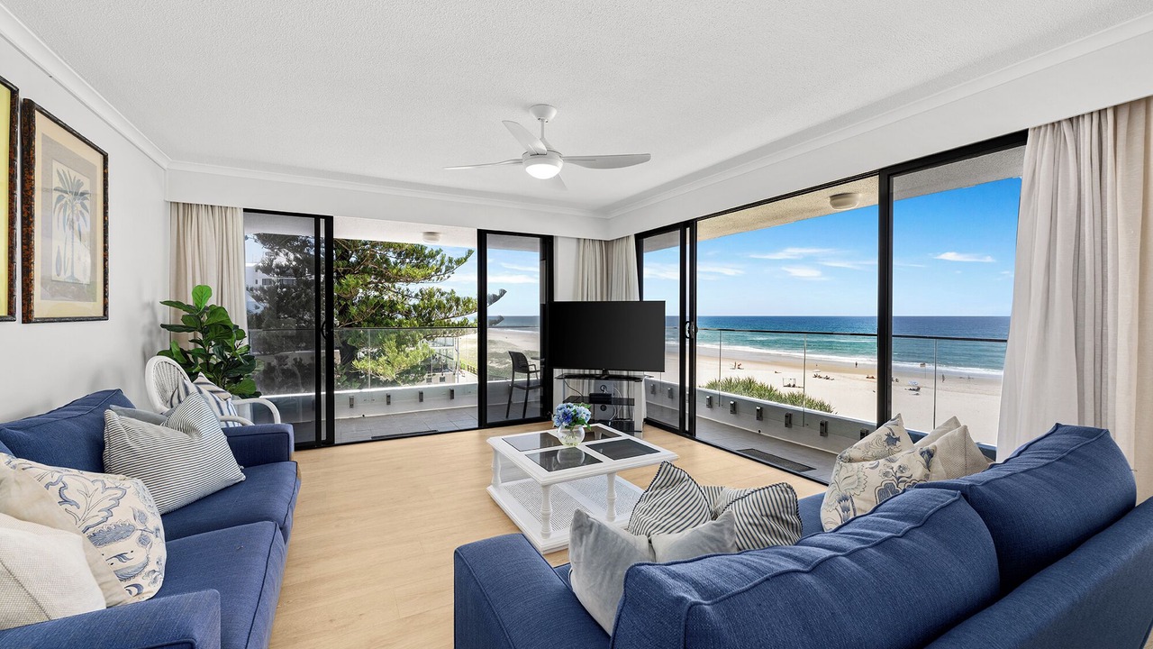 Photo of Livingroom in Mermaid Beach