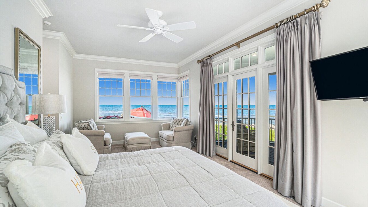 Photo of Bedroom in South Haven