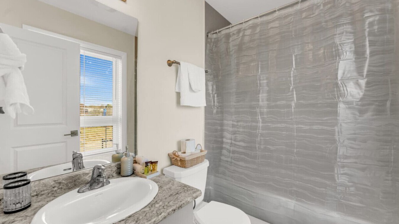 Photo of Bathroom in Niagara Falls