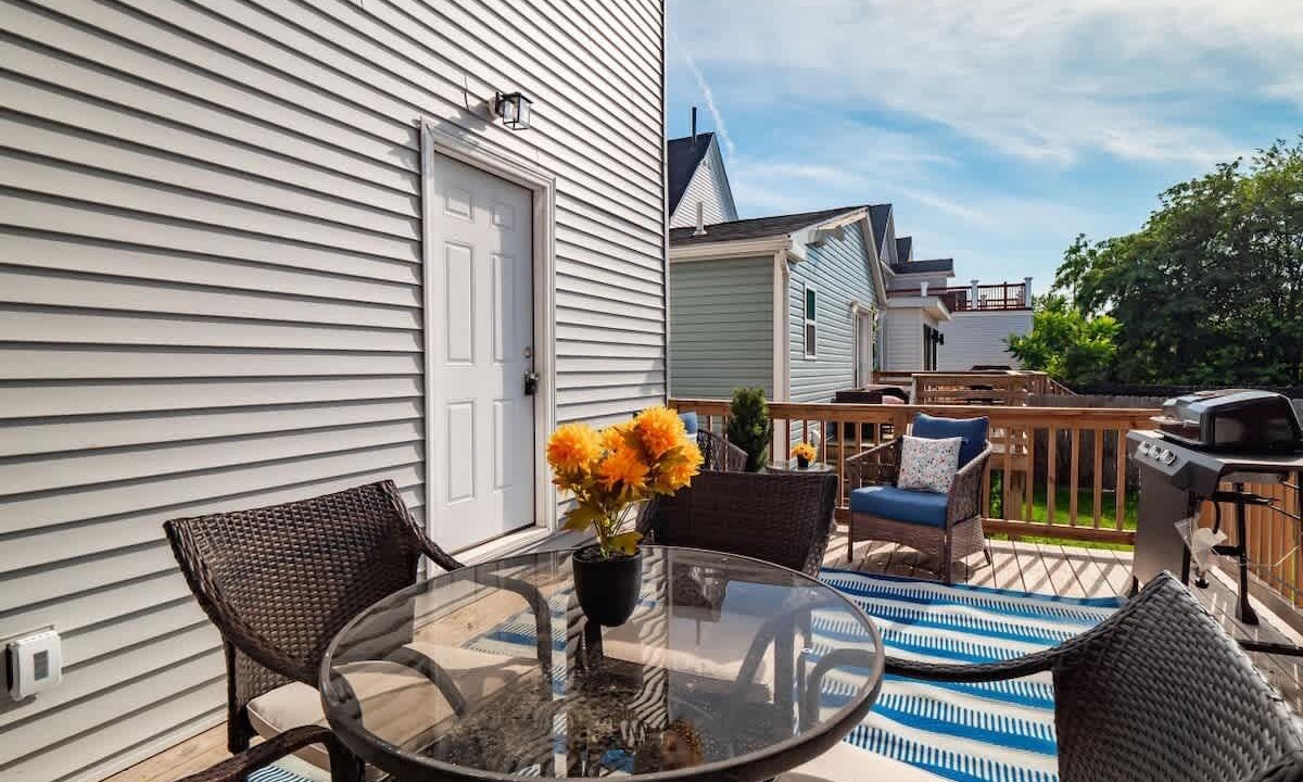 Photo of Outdoor in Detroit - Shoreway