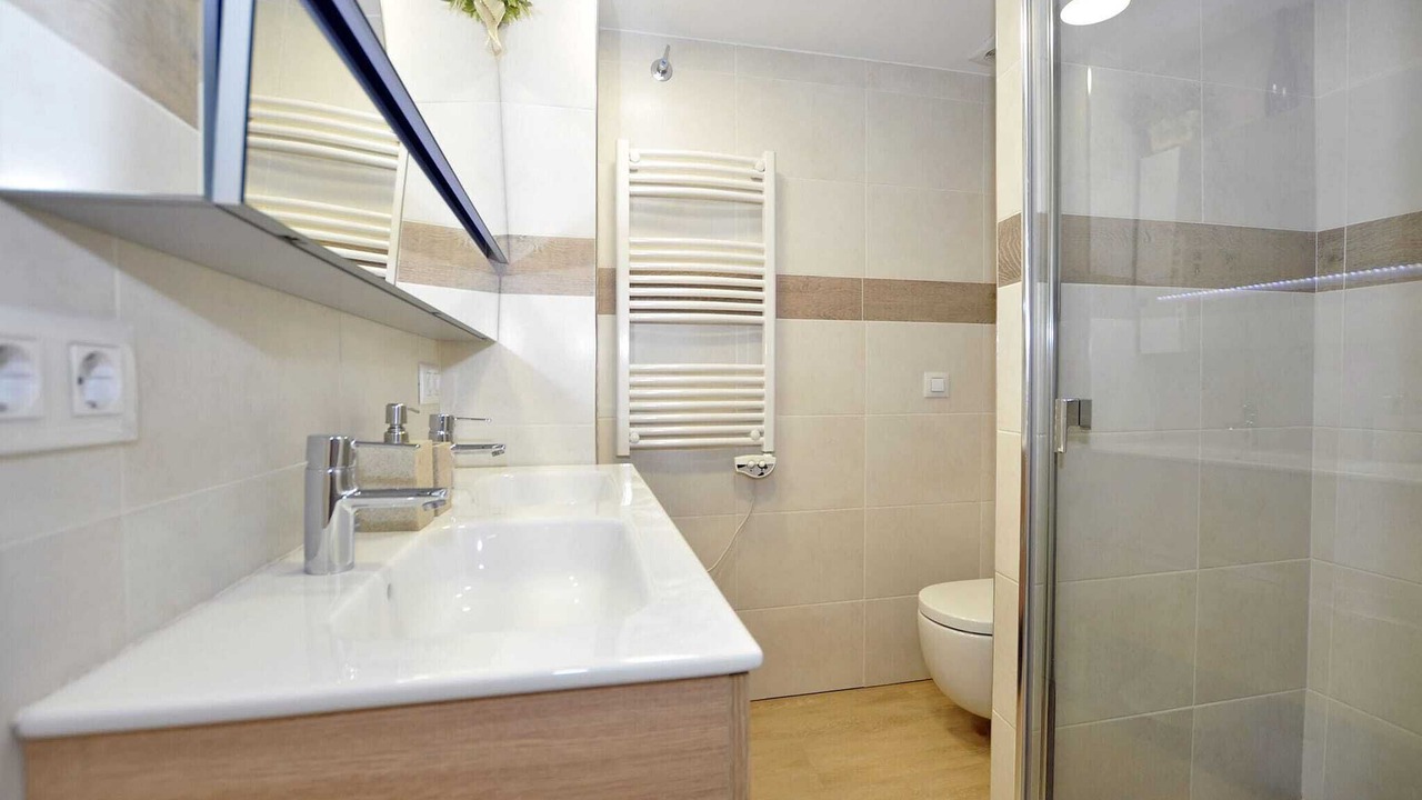 Photo of Bathroom in Roses Town Center