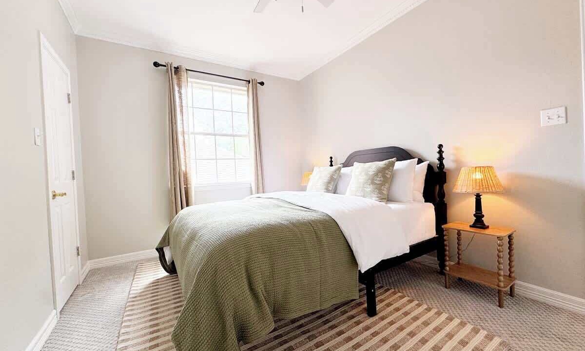 Photo of Bedroom in Barton Heights