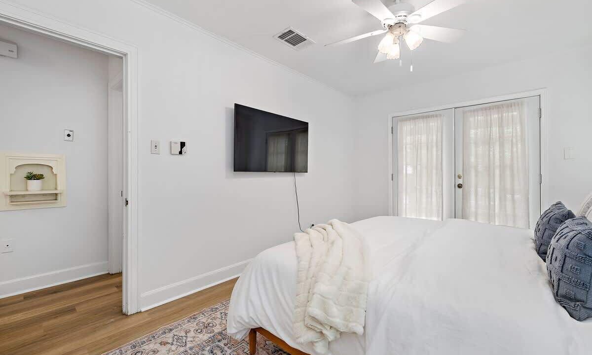 Photo of Bedroom in Zilker