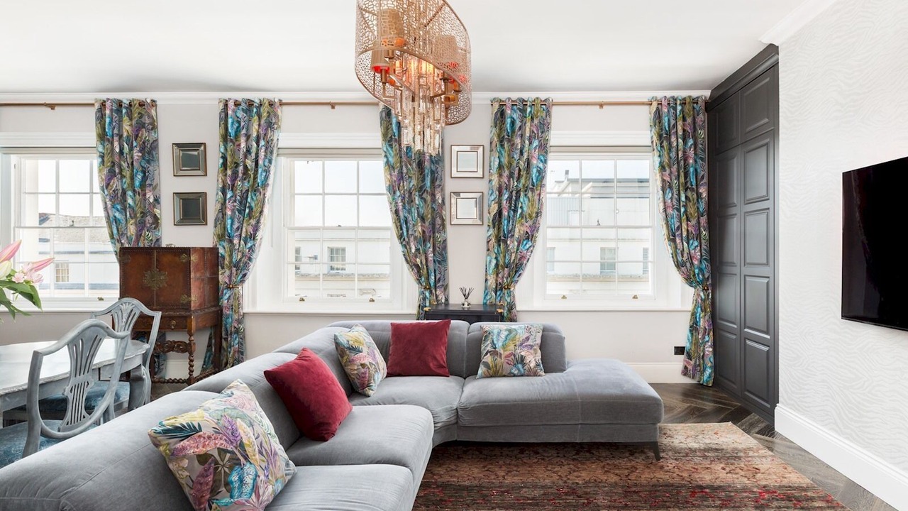 Photo of Livingroom in Leamington Spa