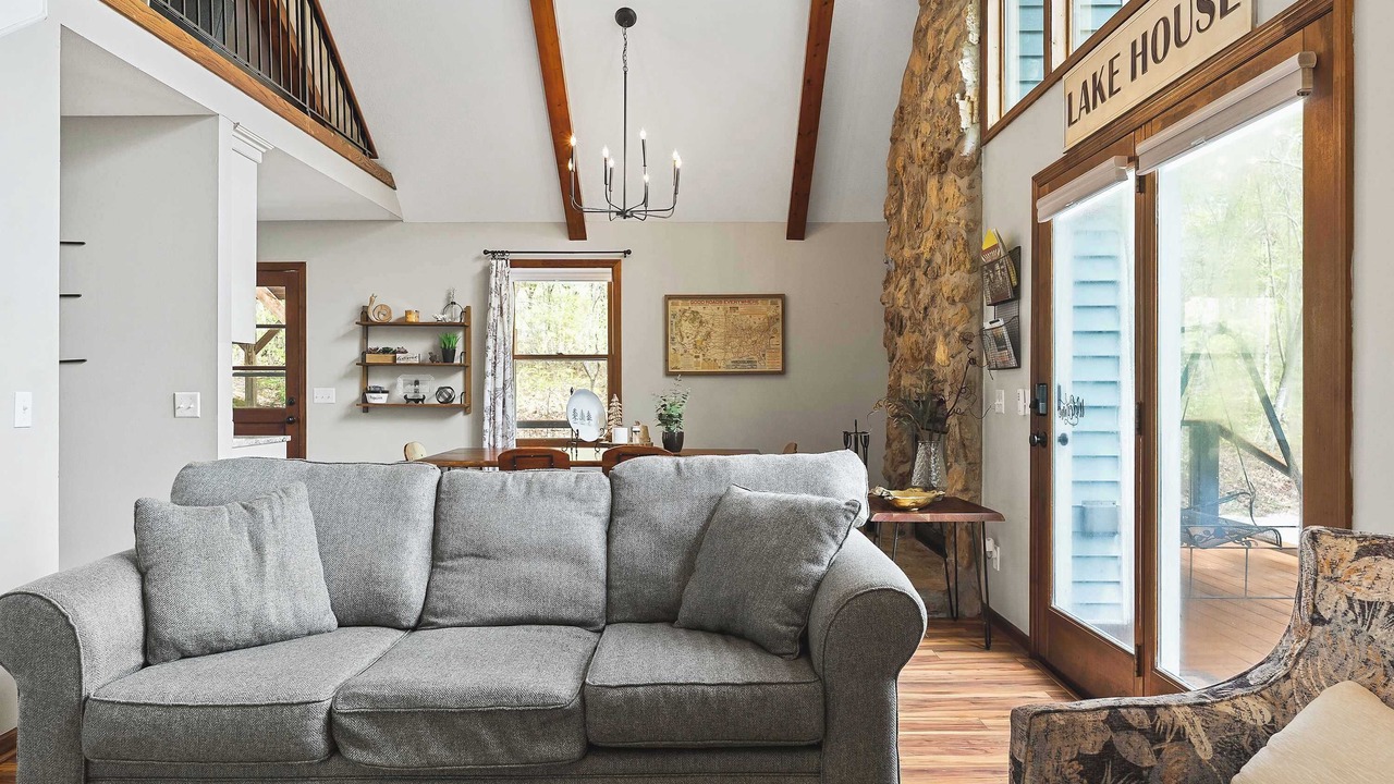 Photo of Livingroom in Smithville