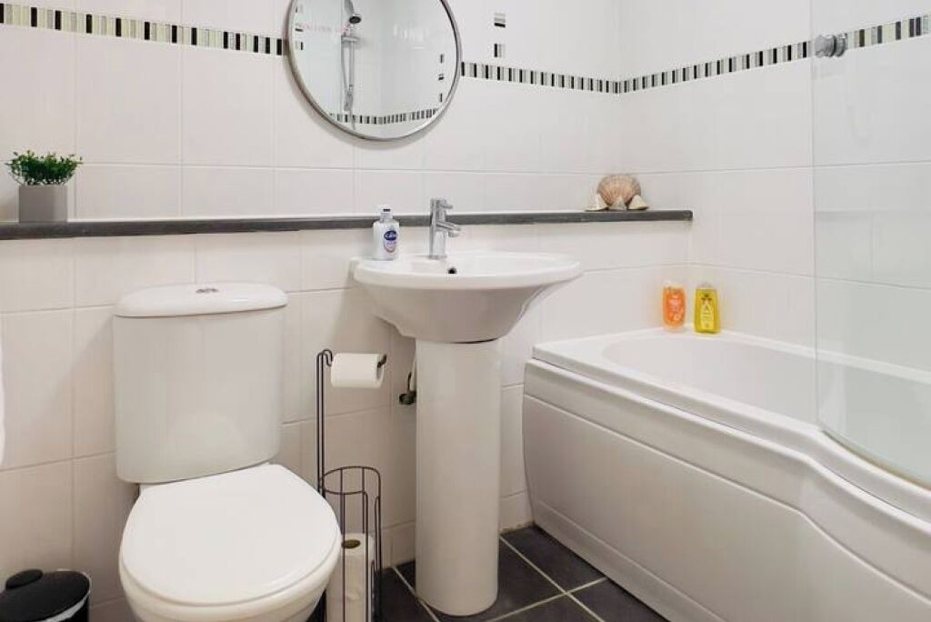 Photo of Bathroom in Cowlairs