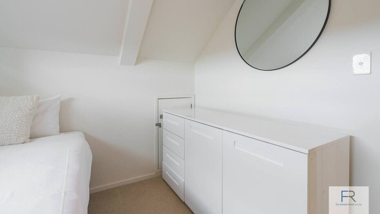 Photo of Others in Kingsland