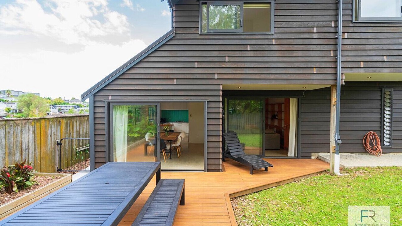 Photo of Outdoor in Kingsland