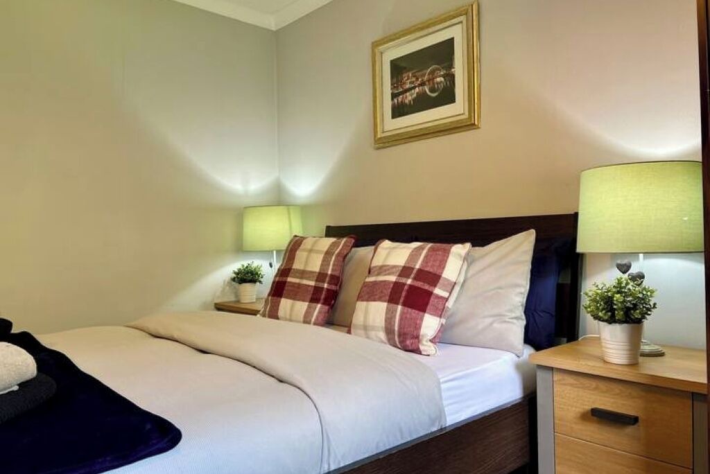 Photo of Bedroom in Springburn