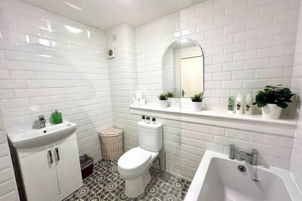 Photo of Bathroom in Springburn