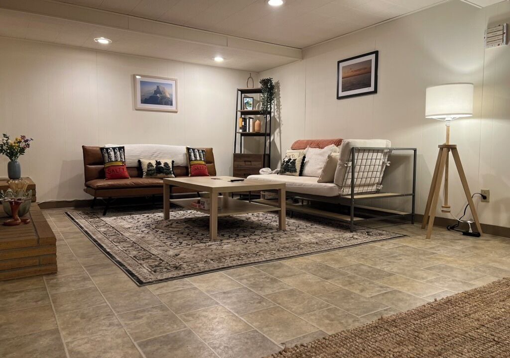 Photo of Livingroom in Shoreline