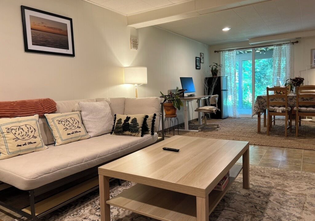 Photo of Livingroom in Shoreline