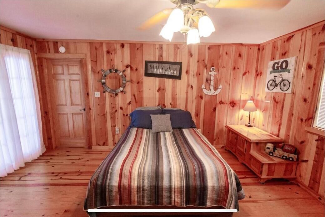 Photo of Bedroom in Long Branch