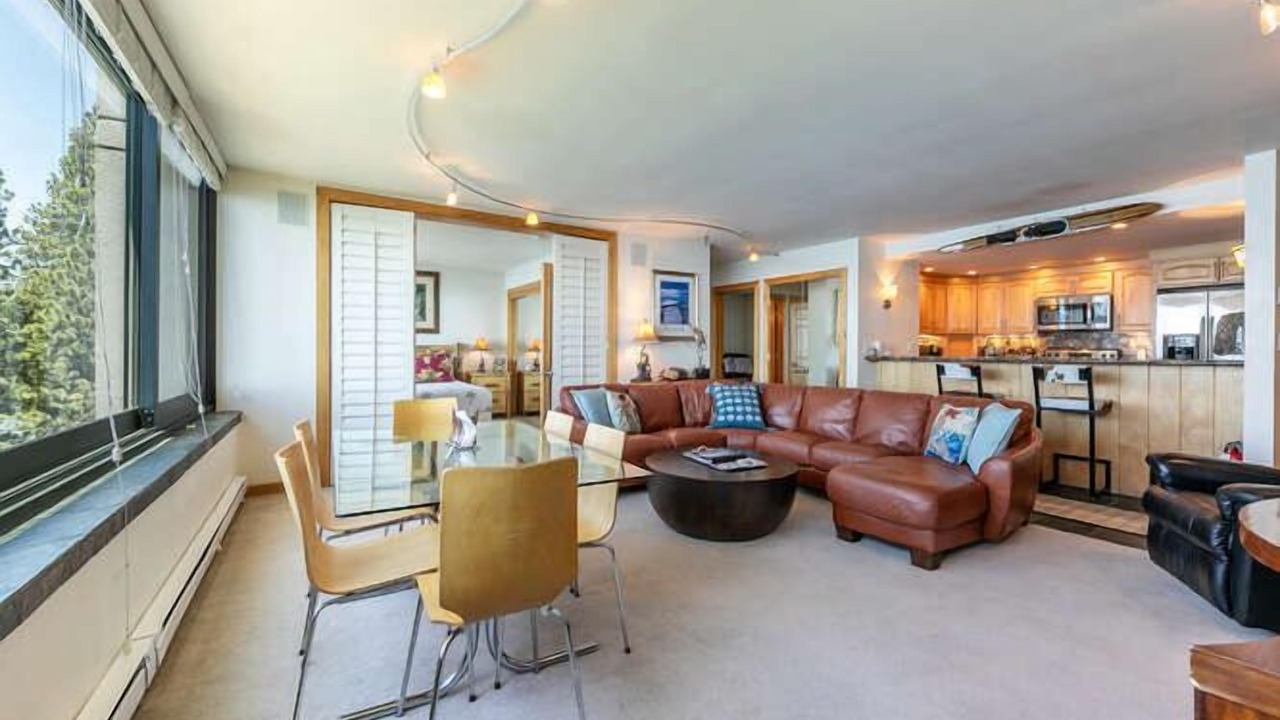 Photo of Livingroom in Brockway