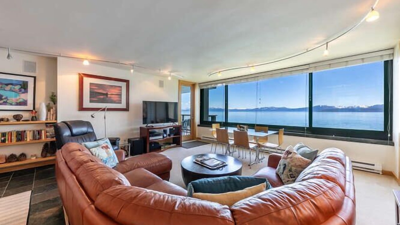 Photo of Livingroom in Brockway