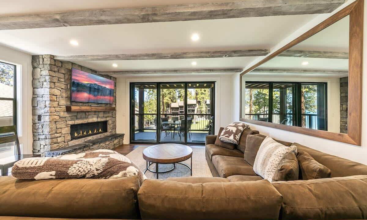 Photo of Livingroom in Brockway