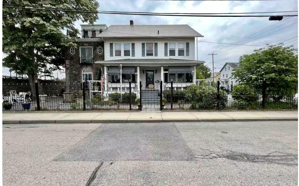 Photo of Outdoor in Historic Hill