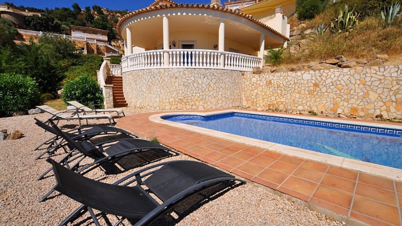 Photo of Outdoor in Palau-Saverdera