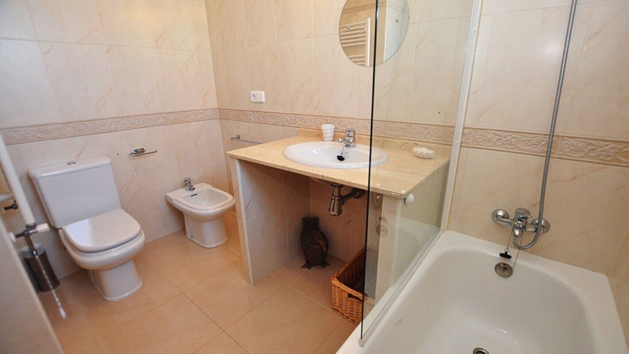 Photo of Bathroom in Palau-Saverdera