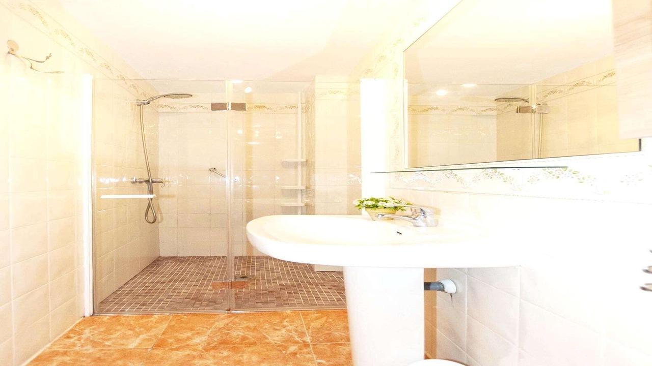Photo of Bathroom in Roses Town Center