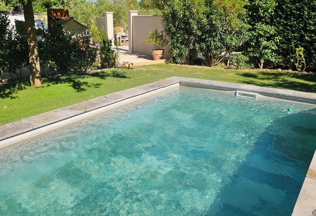 Photo of Outdoor in Caumont-sur-Durance