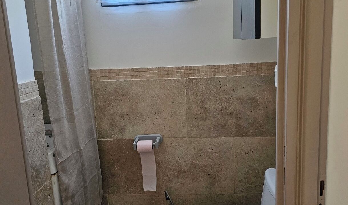 Photo of Bathroom in Caumont-sur-Durance