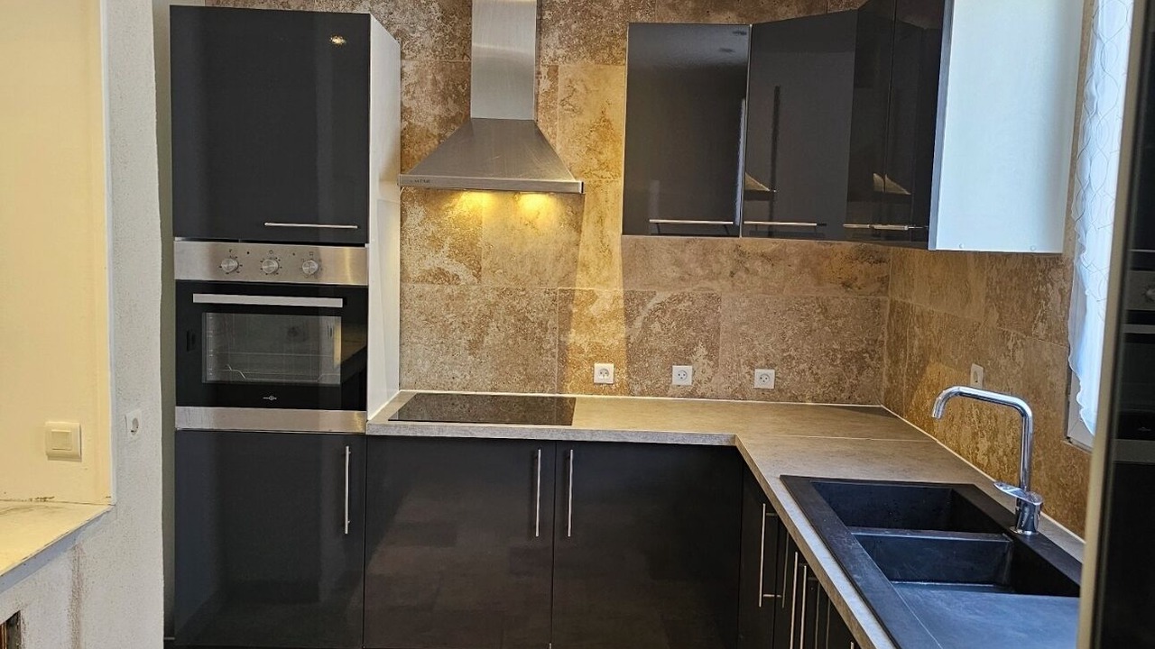 Photo of Kitchen in Caumont-sur-Durance