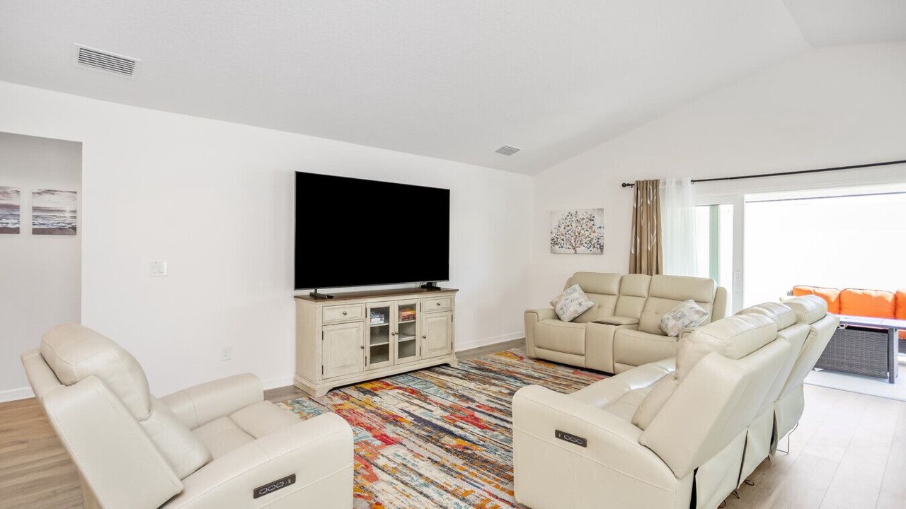 Photo of Livingroom in Sumter County