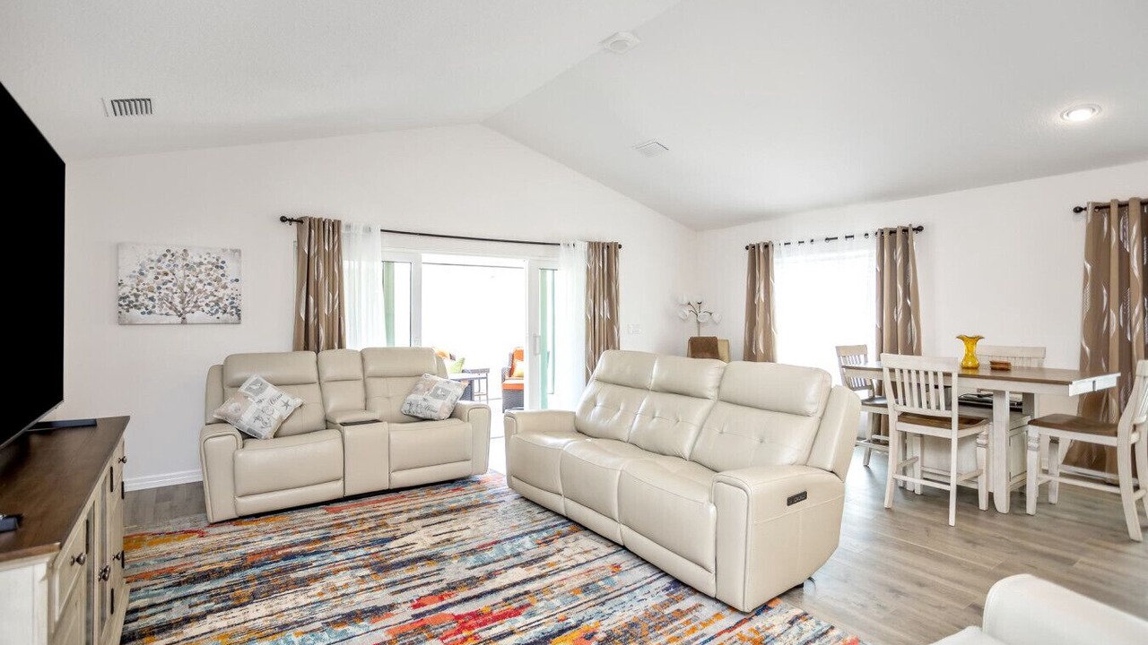 Photo of Livingroom in Sumter County
