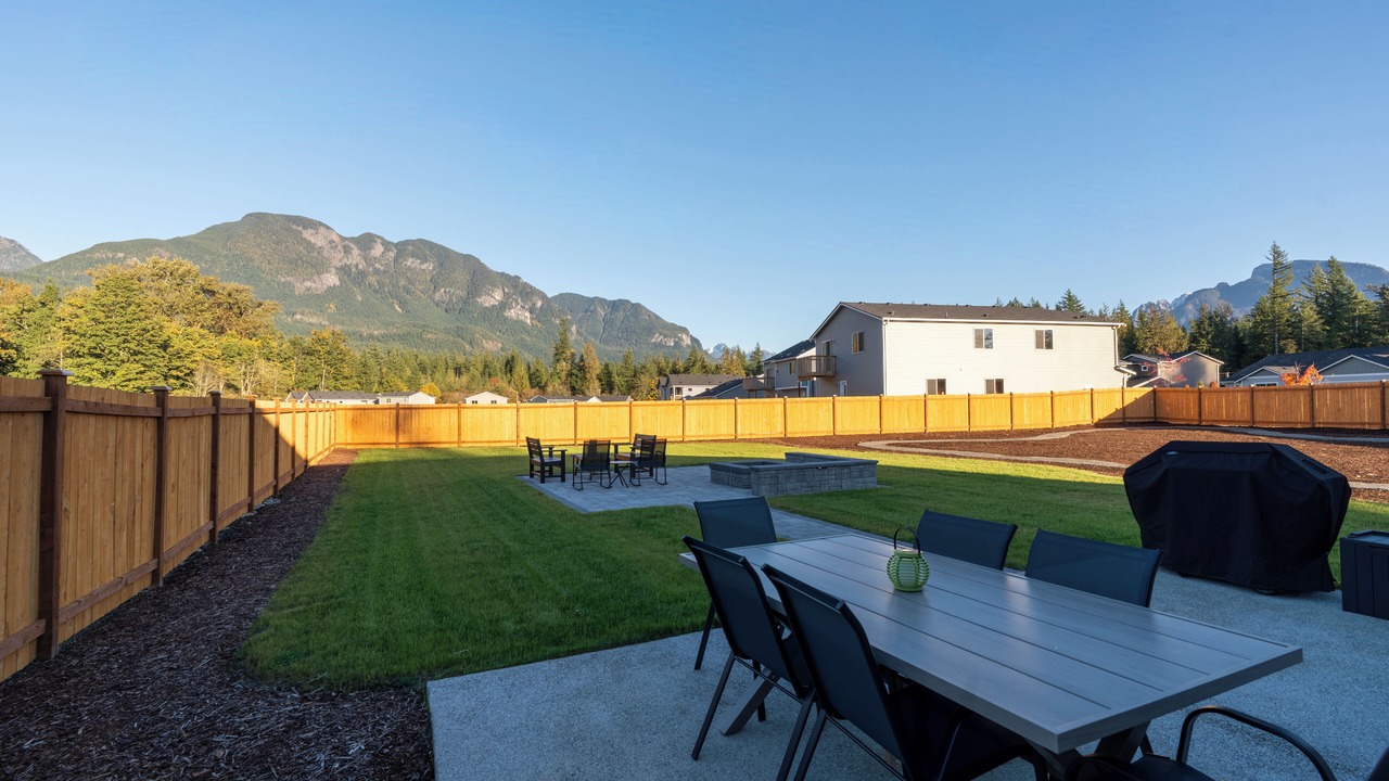 Photo of Outdoor in Gold Bar