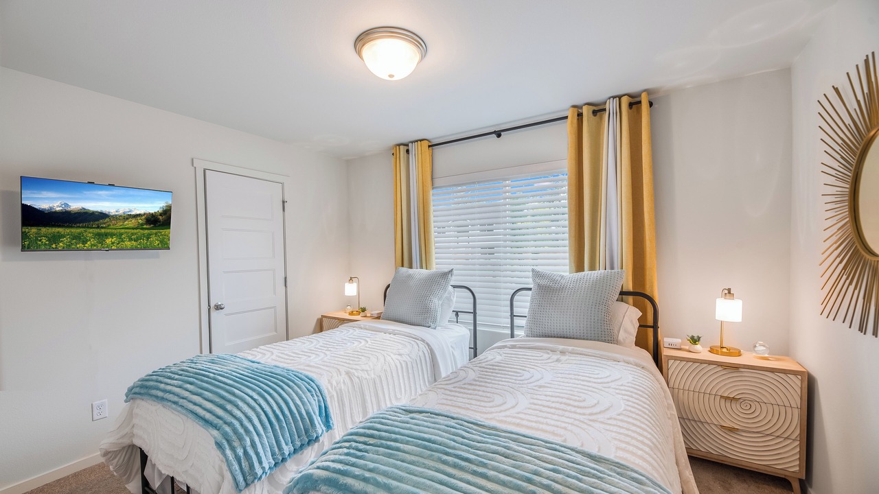 Photo of Bedroom in Gold Bar