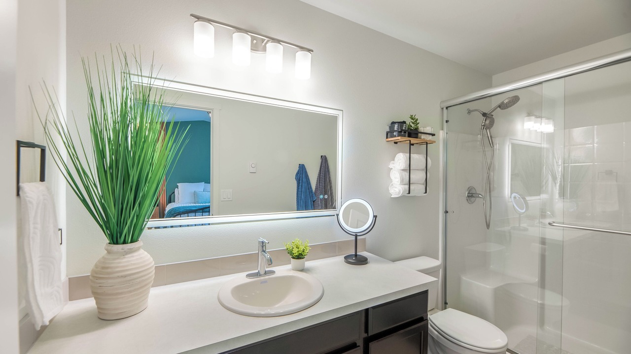 Photo of Bathroom in Gold Bar