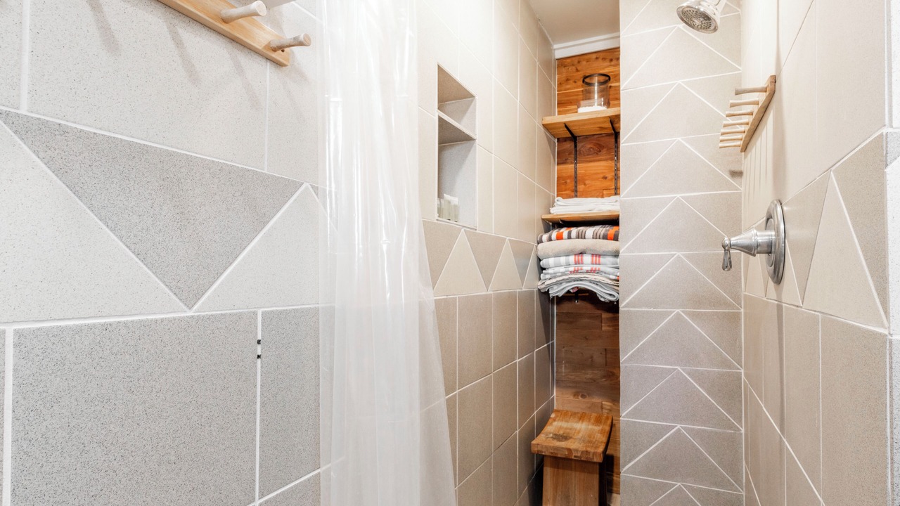 Photo of Bathroom in Lake Ridge