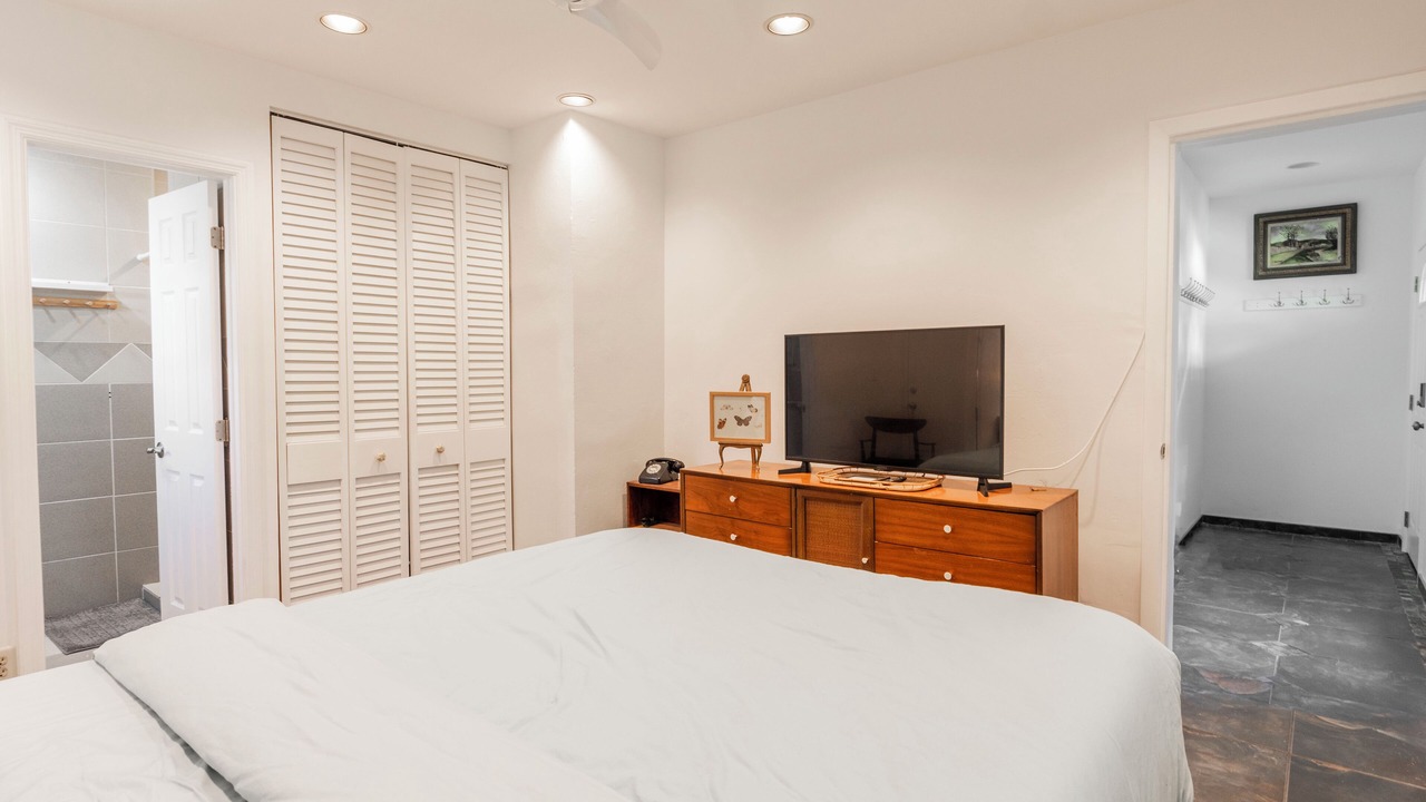 Photo of Bedroom in Lake Ridge