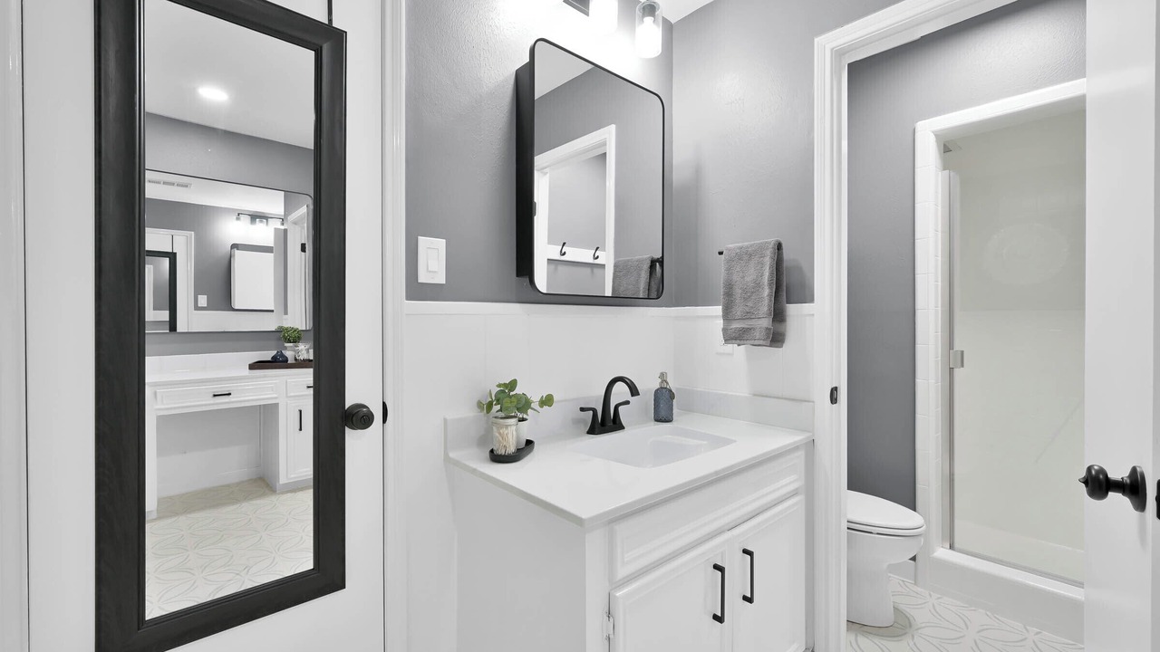 Photo of Bathroom in Spring