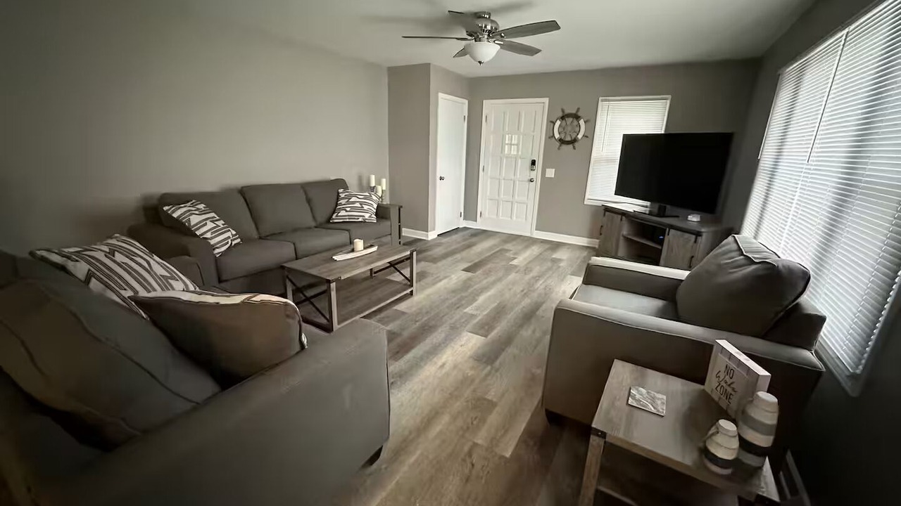 Photo of Livingroom in Put-in-Bay