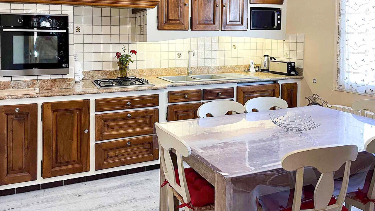 Photo of Others in Sablet