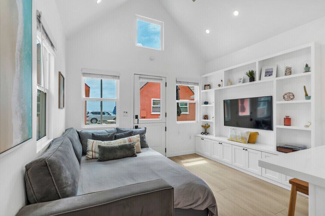 Photo of Livingroom in Townsite